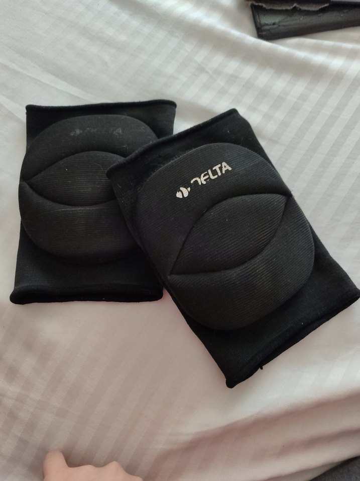 Siyah Voleybol Dizliği - Görsel 2