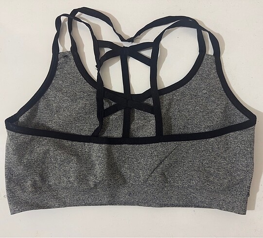 GymShark sporcu büstiyeri