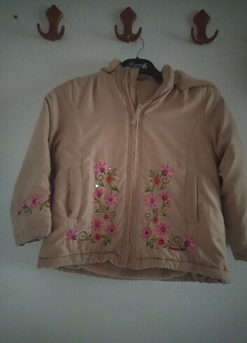 LCW Waikiki kız çocuk mont 