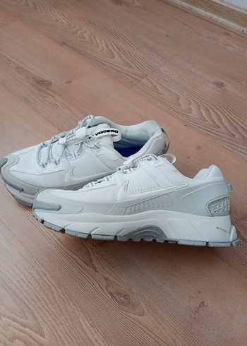 Nike Zoom Vomero Roam - Görsel 3