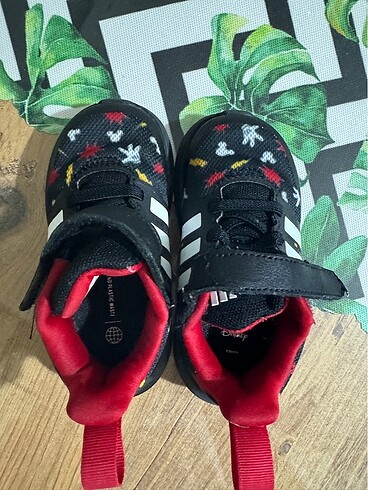 21 Beden Adidas bebek spor ayakkabı