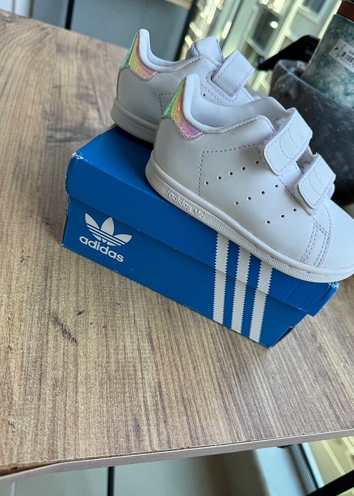 Adidas çocuk ayakkabı stan smith - Görsel 2