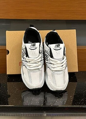 37 Beden beyaz Renk New balance 530