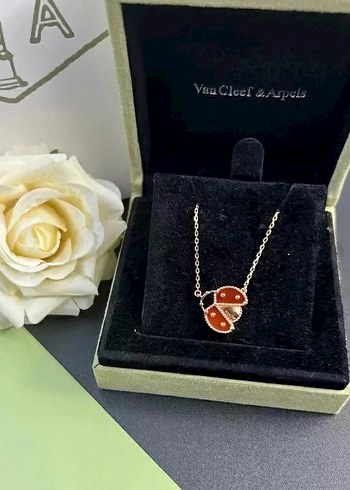  Beden altın Renk Van Cleef & Arpels Uğur Böceği Kolye