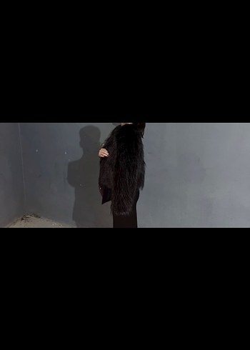 Zara Havoş Siyah Kürk