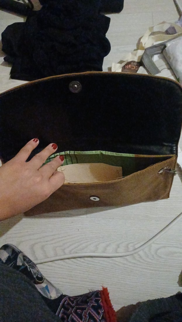 Nakışlı Zincir Detaylı Bej Kadın Clutch Çanta - Görsel 3