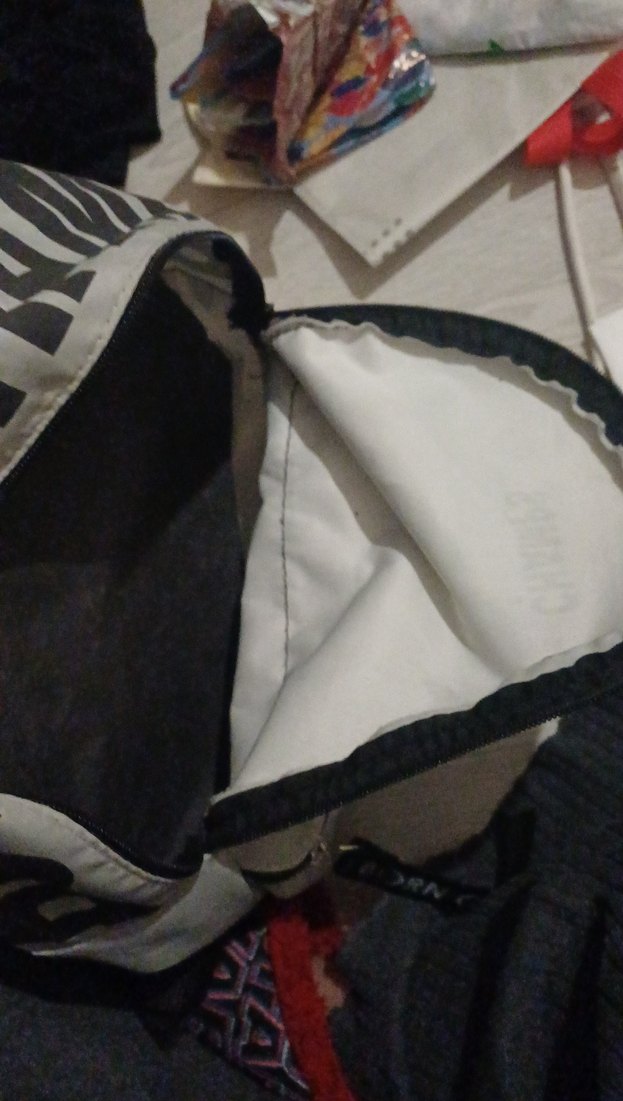 Gri Fermuarlı Kadın Sırt Çantası - Görsel 3