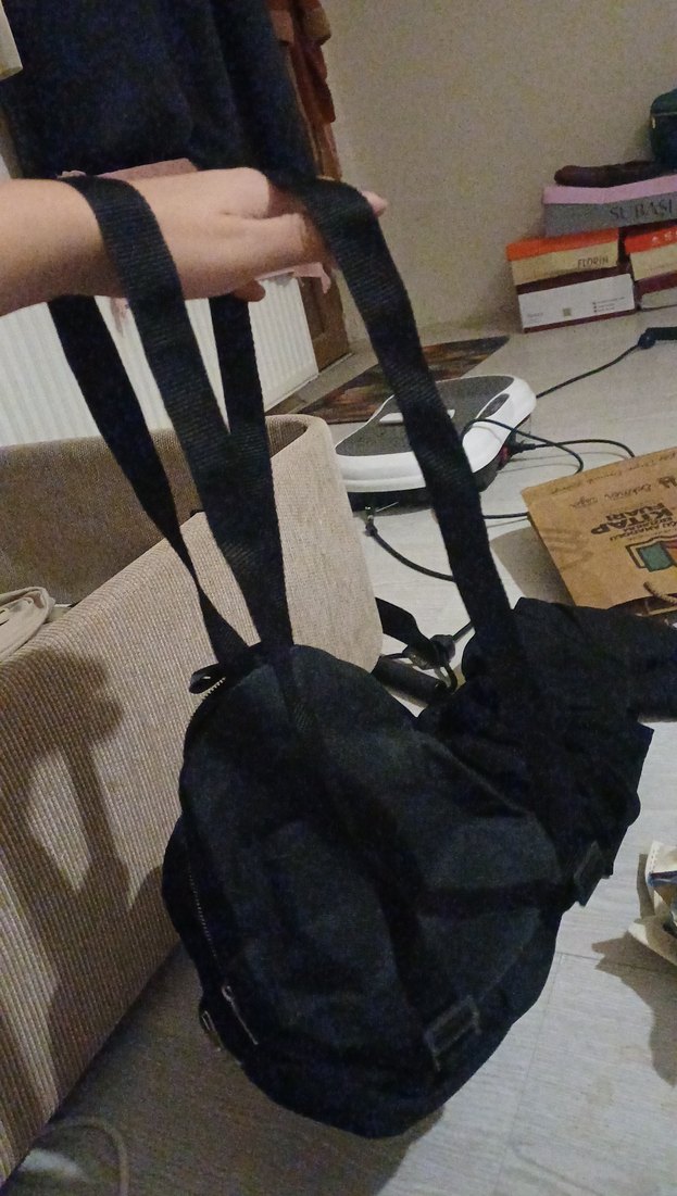 Siyah Fermuarlı Kadın Sırt Çantası - Görsel 4