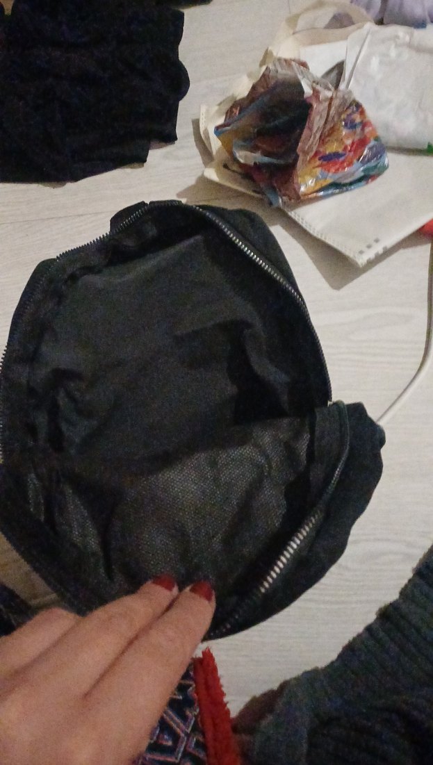 Siyah Fermuarlı Kadın Sırt Çantası - Görsel 2