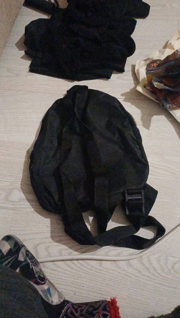 Siyah Fermuarlı Kadın Sırt Çantası - Görsel 3