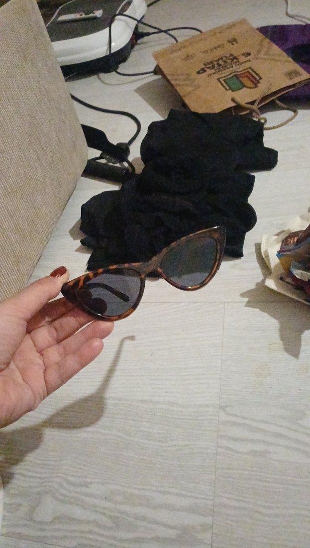 Kahverengi Kemerli Kadın Güneş Gözlüğü - Görsel 2