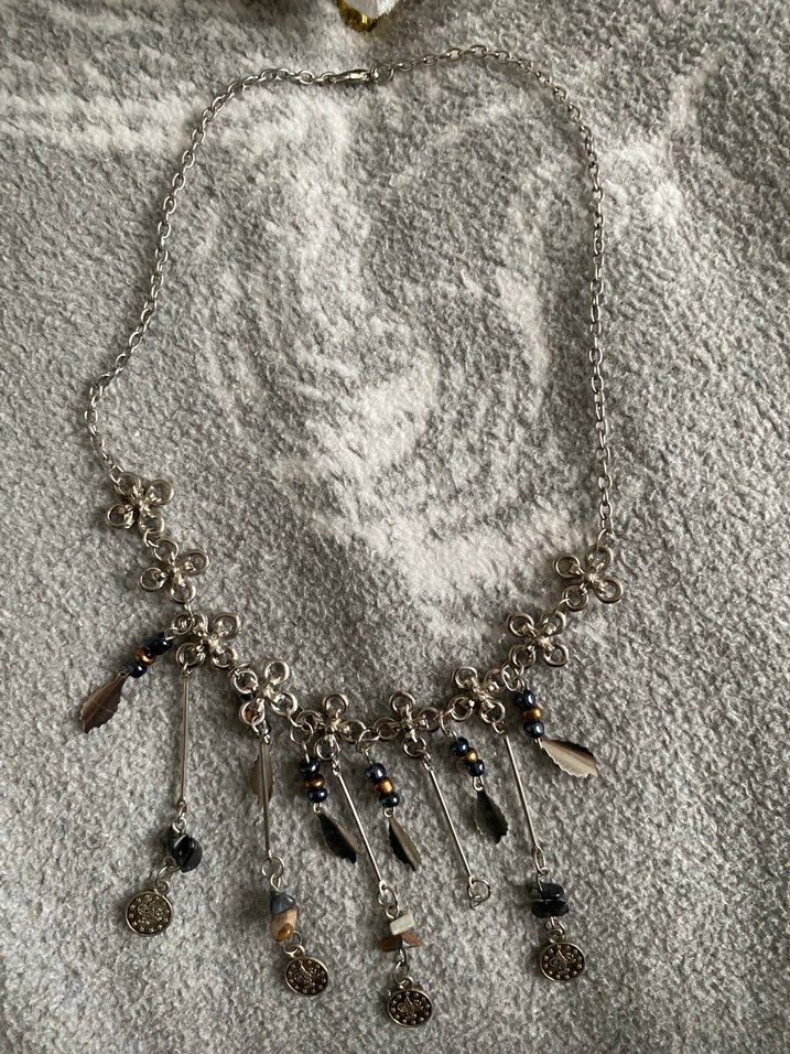 Çiçek Desenli Uzun Gri Bohem Zincir Kolye - Görsel 2
