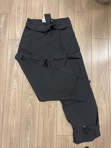36 Beden siyah Renk Yeni sezon zara modeli kargo pantolon S/36
