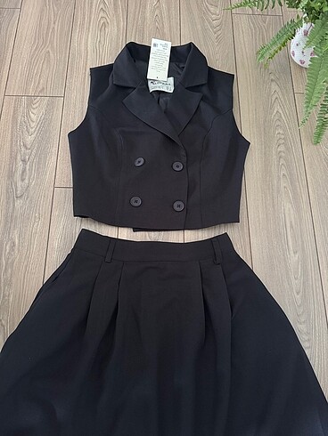 YENİ SEZON VELENCİA YELEKLİ TAKIM M/38