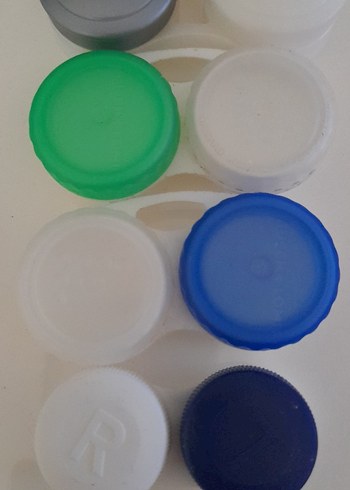 Çok Renkli Plastik Kapak Lens Saklama Seti - Görsel 3