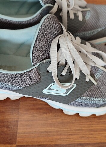 38,5 Beden Skechers Rahat Ayakkabı