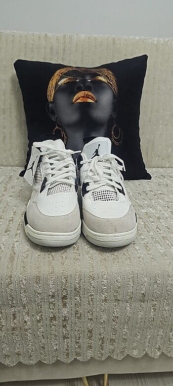 AIR JORDAN 
