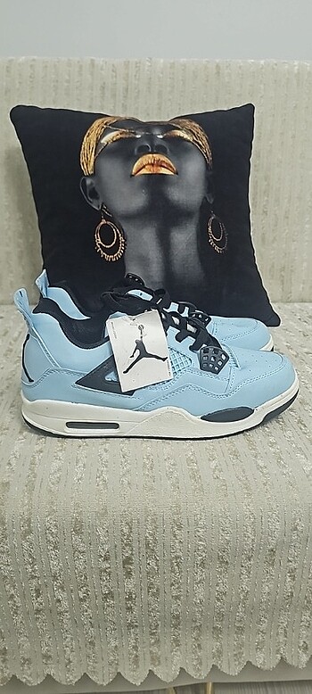 AIR JORDAN