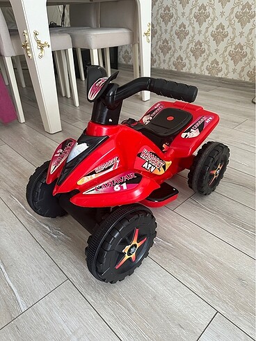 Akülü Araba Motosiklet