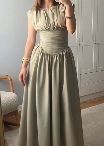 Zara soft yeşil uzun elbise