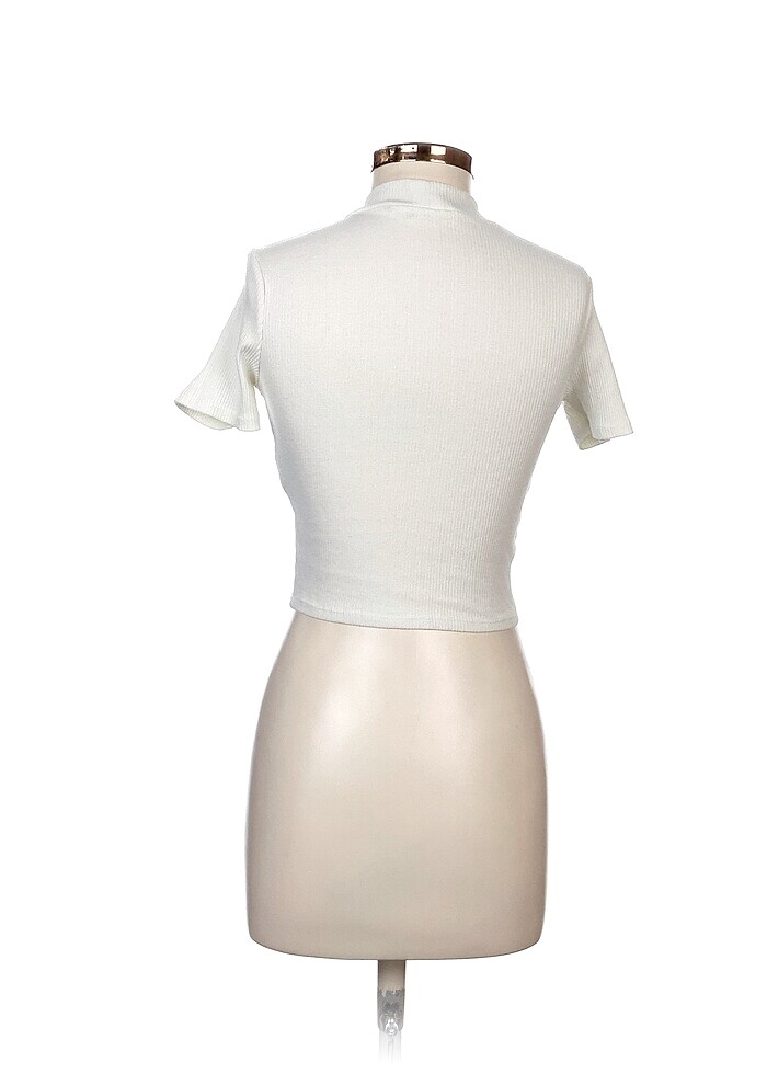 Pull and Bear T-shirt %70 İndirimli. - Görsel 3