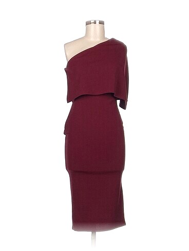 Missguided Uzun Elbise %70 İndirimli.