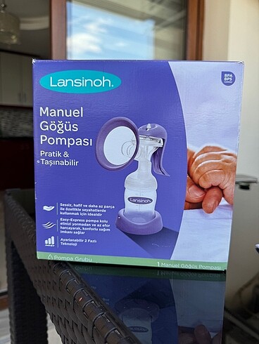 Lansinoh göğüs pompasıyla