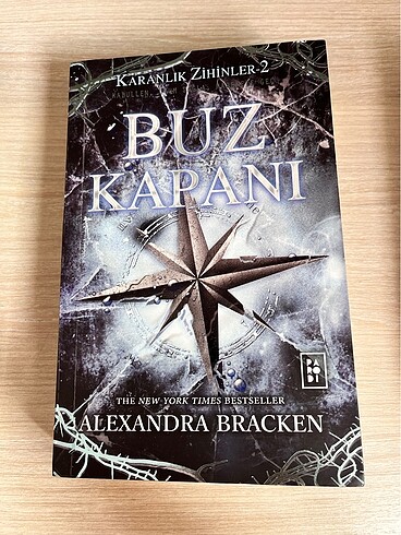  Beden Karanlık Zihinler- Alexandra Bracken 3'lü set