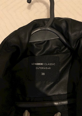 Düğmeli Siyah Deri Kadın Ceket - Görsel 3