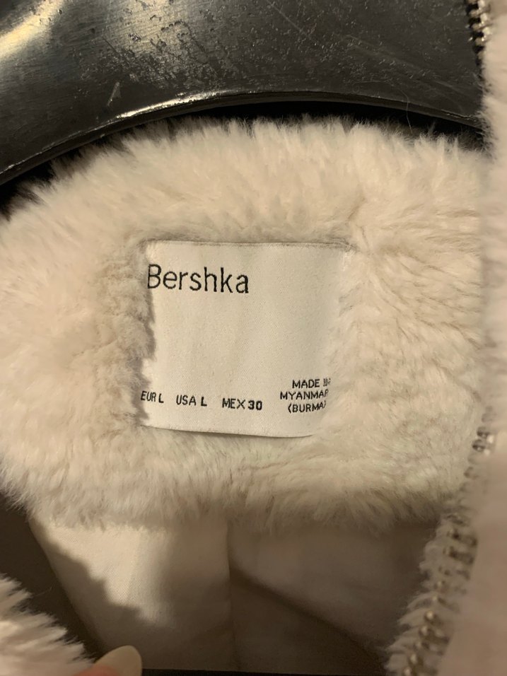 Kürklü Beyaz Kapüşonlu Kadın Ceket - Görsel 3