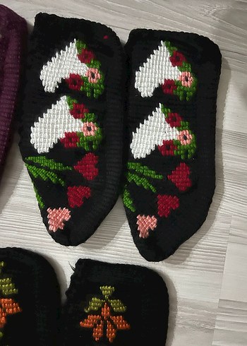 Nakışlı El Örgüsü Patik - Görsel 5