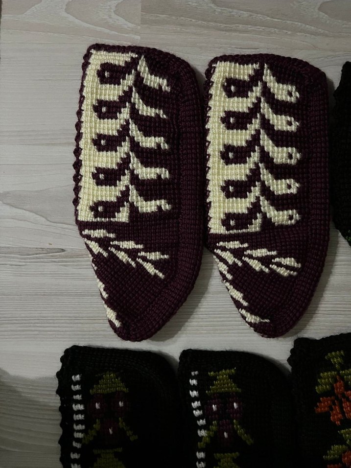 Nakışlı El Örgüsü Patik - Görsel 4