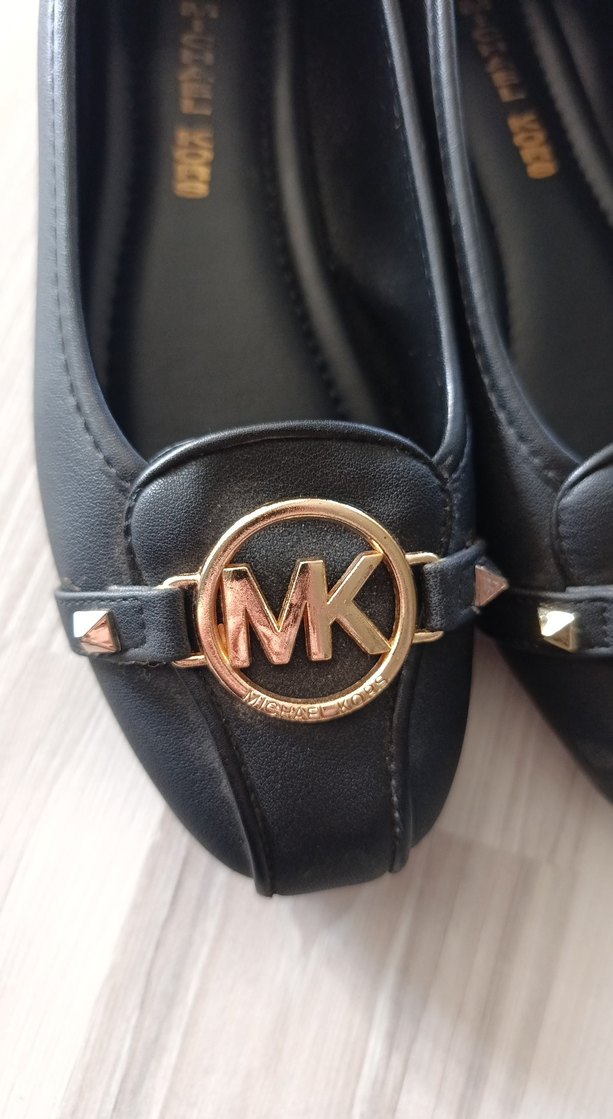 Siyah Parlak Tokalı Kadın Topuklu Babet Michael Kors Babet - Görsel 3