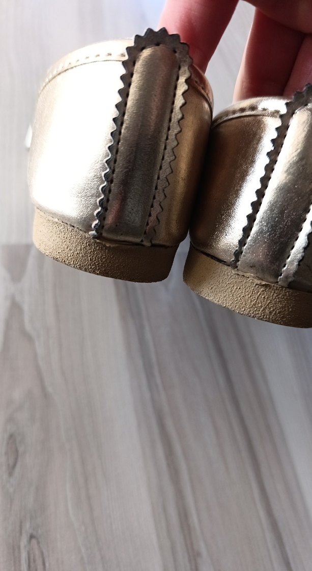 Klasik Zarif Gold Tokalı Kadın Babet - Görsel 4