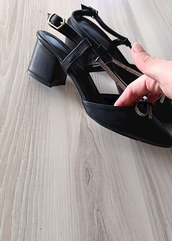 Siyah Topuklu Goth  Kadın Ayakkabı - Görsel 2