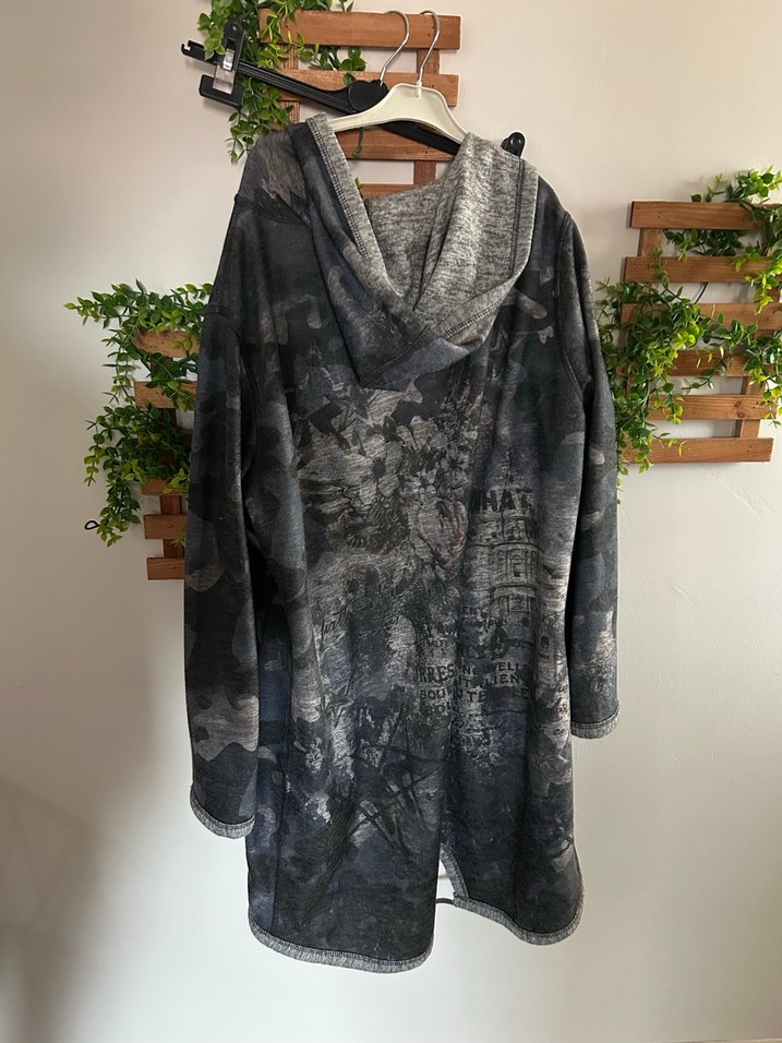 Gri Kamuflaj Desenli Uzun Kadın hırka - Görsel 4