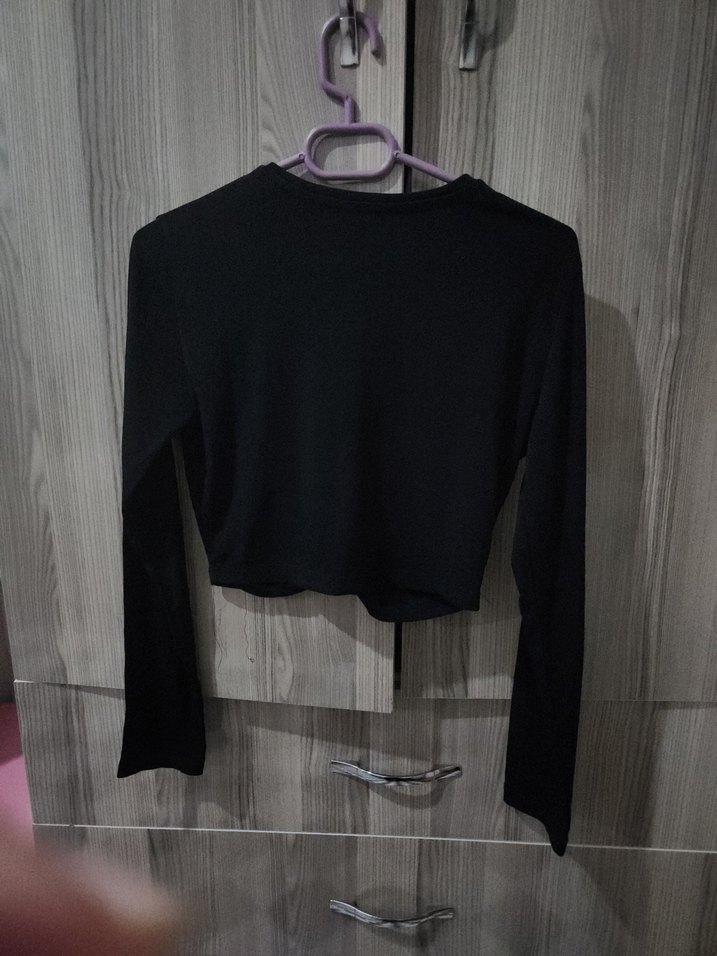 Siyah V Yaka Uzun Kollu Kadın Bluz - Görsel 2