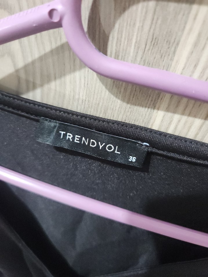 Siyah Drapeli V Yaka Midi Elbise - Görsel 3