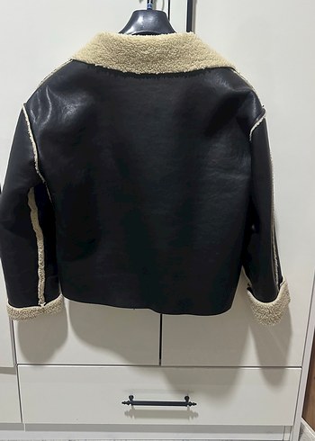 Siyah Deri Kürklü Kısa Kadın Ceket - Görsel 3