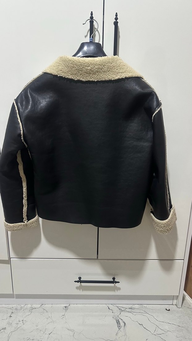 Siyah Deri Kürklü Kısa Kadın Ceket - Görsel 3