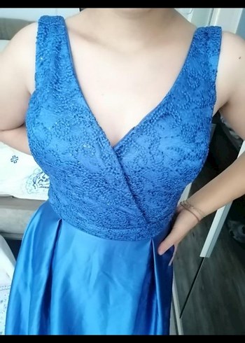 Mavi V Yakalı Drapeli Uzun Abiye Elbise - Görsel 2