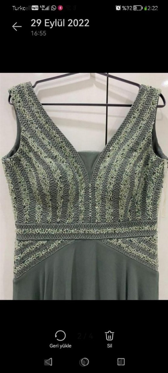 İşlemeli V Yaka Uzun Gri Abiye Elbise - Görsel 3