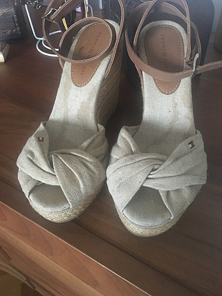 Tommy sandalet 