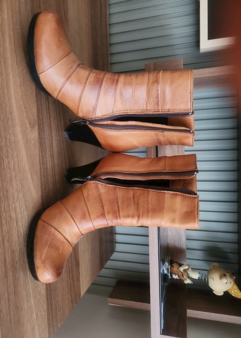 Taba Hakiki Deri Kadın Topuklu Bot - Görsel 2