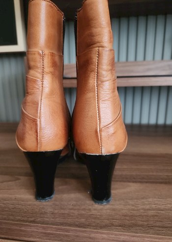 Taba Hakiki Deri Kadın Topuklu Bot - Görsel 5