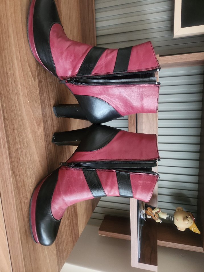 Kemer Detaylı Hakiki Deri Kadın Bot - Görsel 2