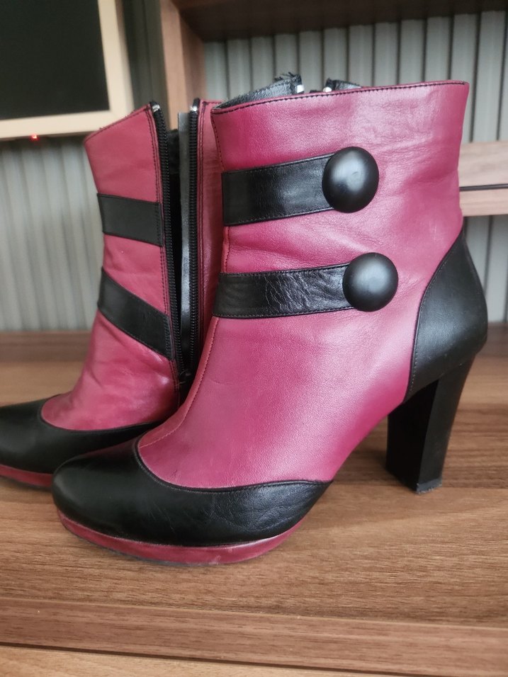 Kemer Detaylı Hakiki Deri Kadın Bot - Görsel 3