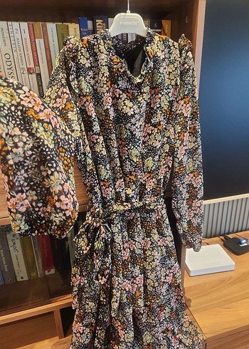 Çiçek Desenli Kısa Bohem Elbise - Görsel 2