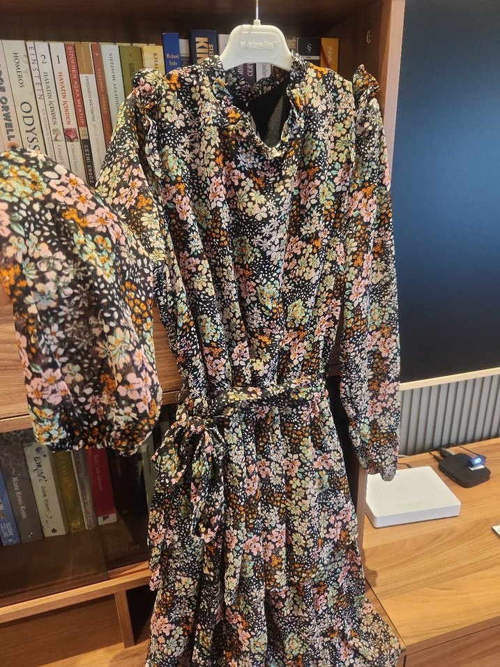 Çiçek Desenli Kısa Bohem Elbise - Görsel 2