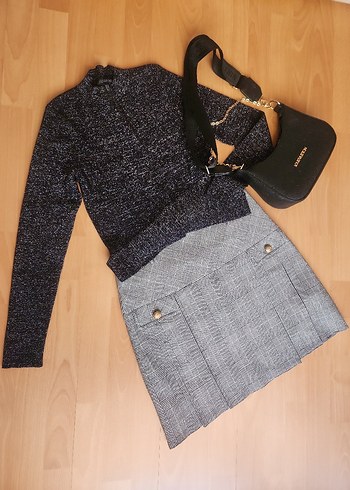 Siyah Dik Yaka Uzun Kollu Kadın Kazak - Görsel 8